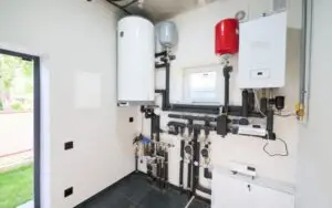 Air Source Heat Pump or Gas Boiler? A Complete UK Homeowner Guide | Air Hive UK